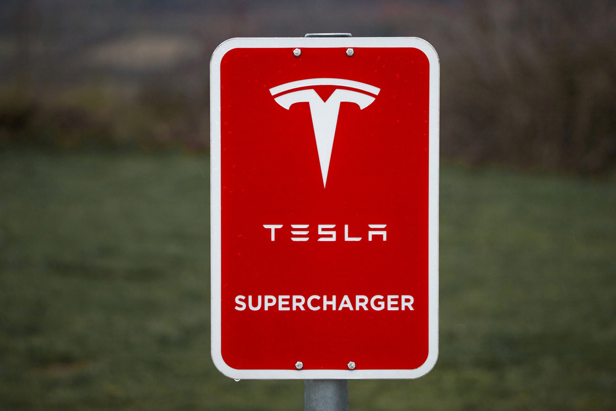 Tesla Supercharger Tesla Supercharger