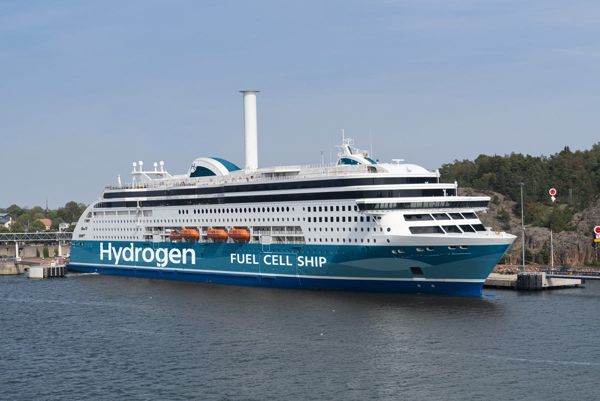 Hydrogen-powered ship Hydrogen-powered ship
