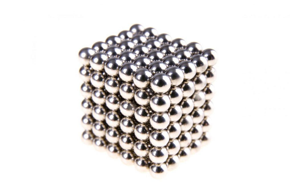 Cube from magnetic balls