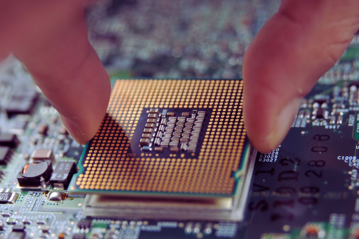 chip semiconductor chip semiconductor