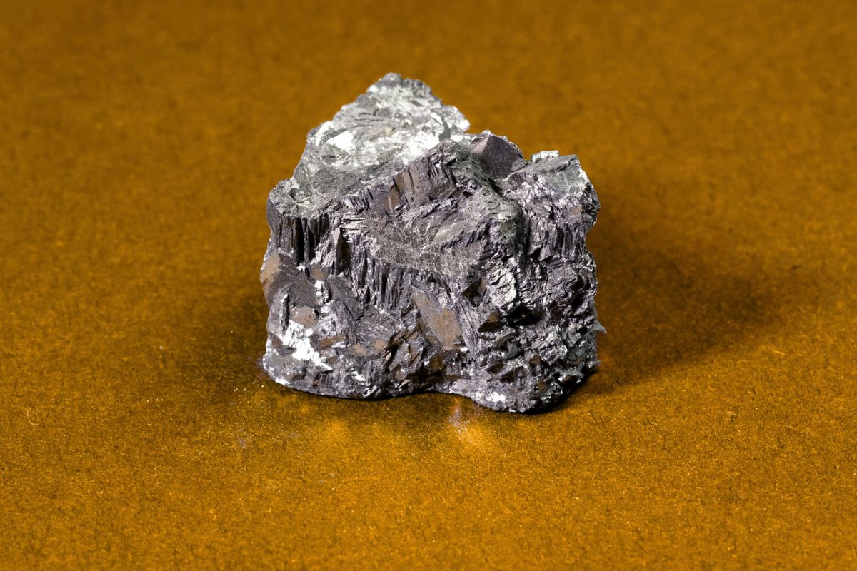 antimony ore
