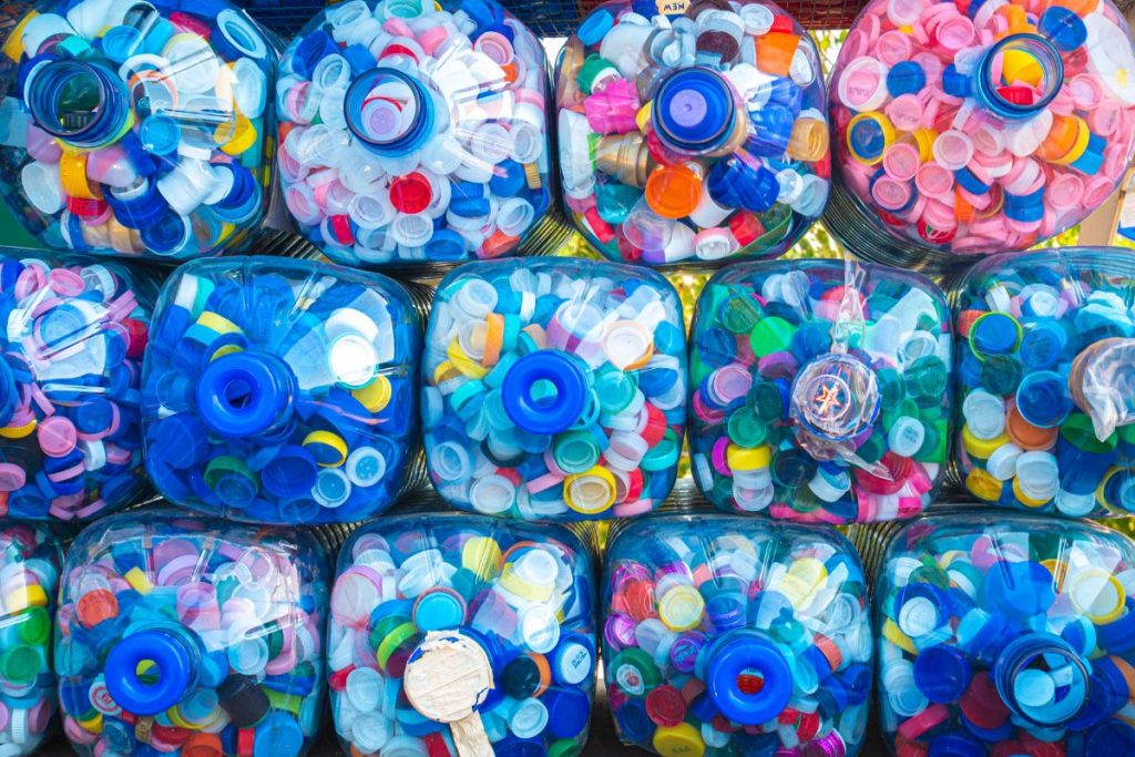 Plastics-Recycling-LEDs
